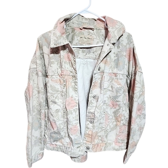 Free People-We The Free Oversized Floral Denim Trucker Jacket. Large - Picture 2 of 6